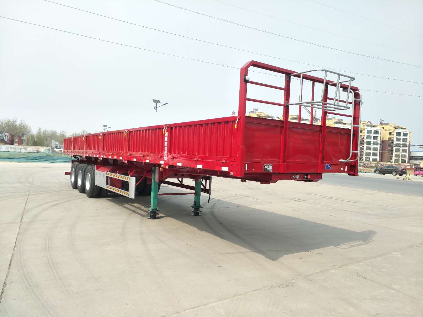 該車整車自重6.4噸