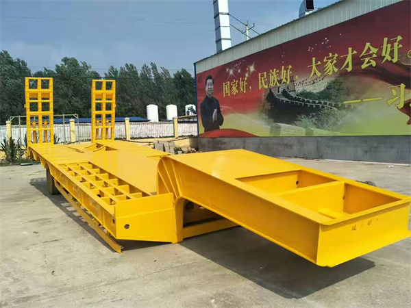 低平板半掛車價格