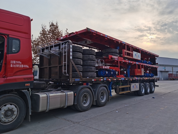 小型平板半掛車