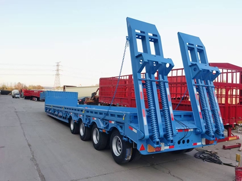 低平板掛車(chē)生產(chǎn)廠家