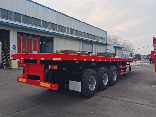 低平板半掛車(chē)生產(chǎn)廠